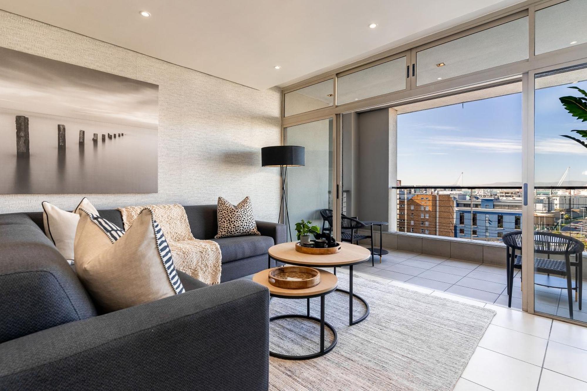 Apartment Harbour Edge